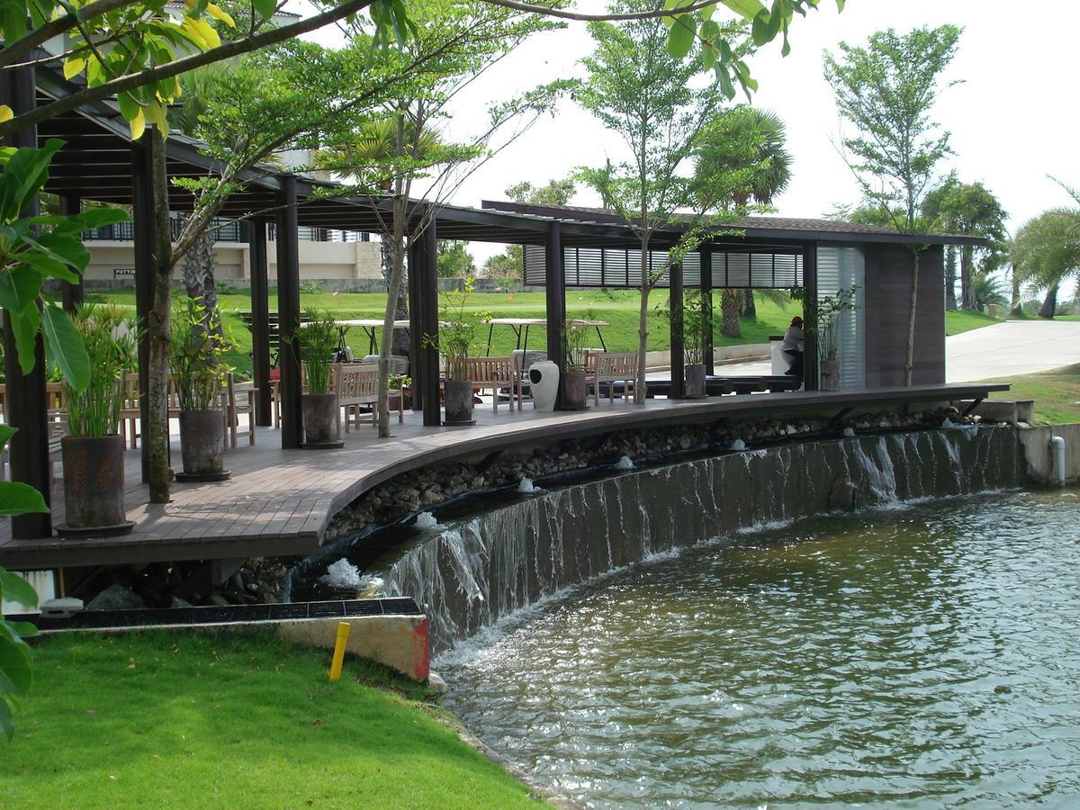 Suwan Golf & Country Club Casa de hóspedes Nakhon Chai Si Exterior foto